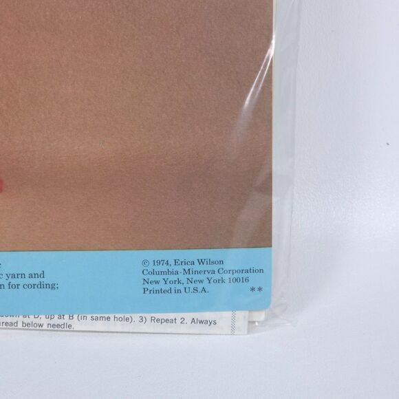 1974 Erica Wilson Crewel Pillow Kit Columbia Minerva Mouse Apple‎ 7437 Complete - Picture 4 of 5